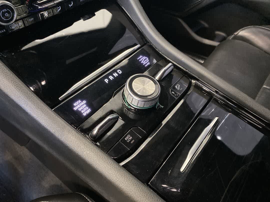 Thumbnail: 2022 Jeep Grand Cherokee - 21