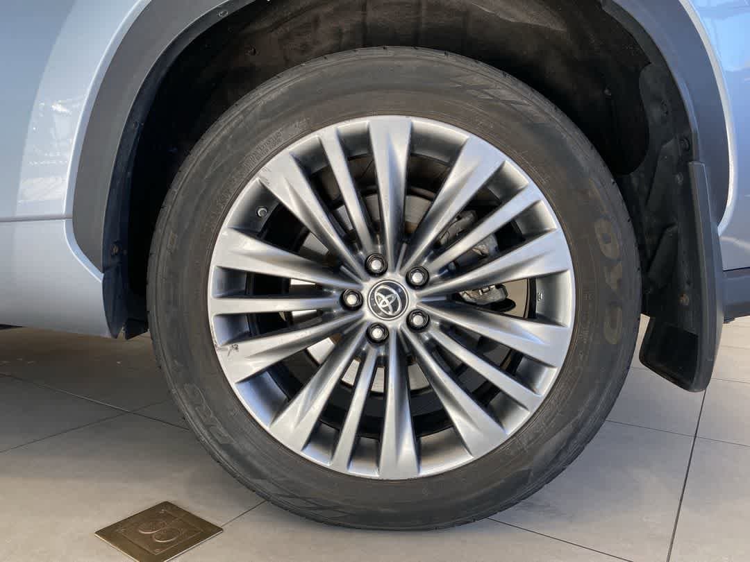 Thumbnail: 2021 Toyota Highlander - 13