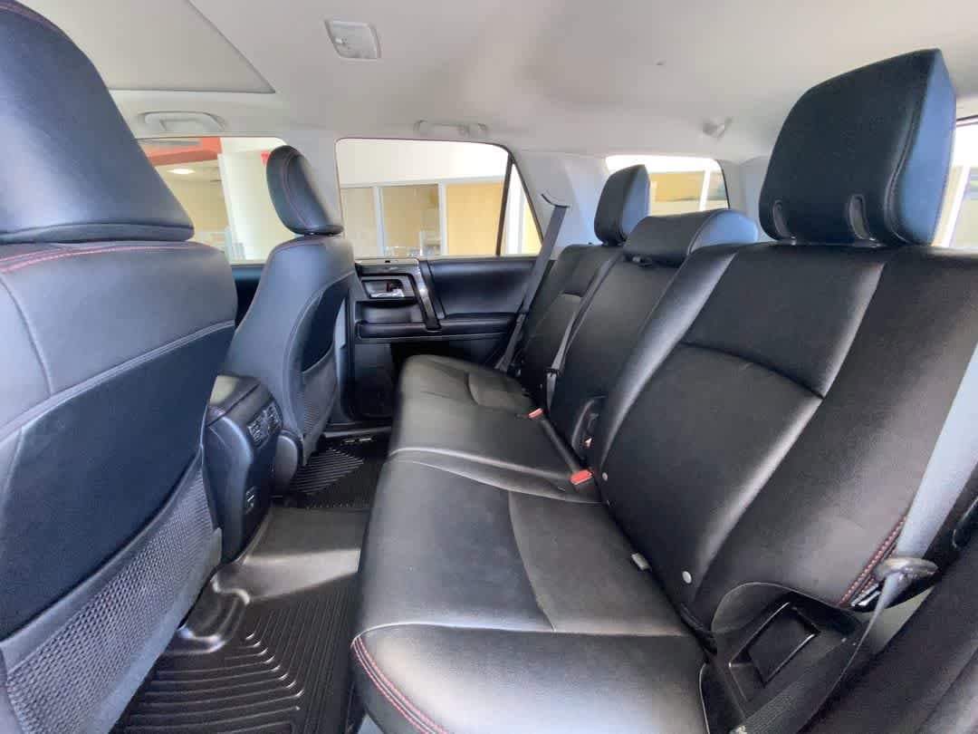 Thumbnail: 2019 Toyota 4Runner - 24