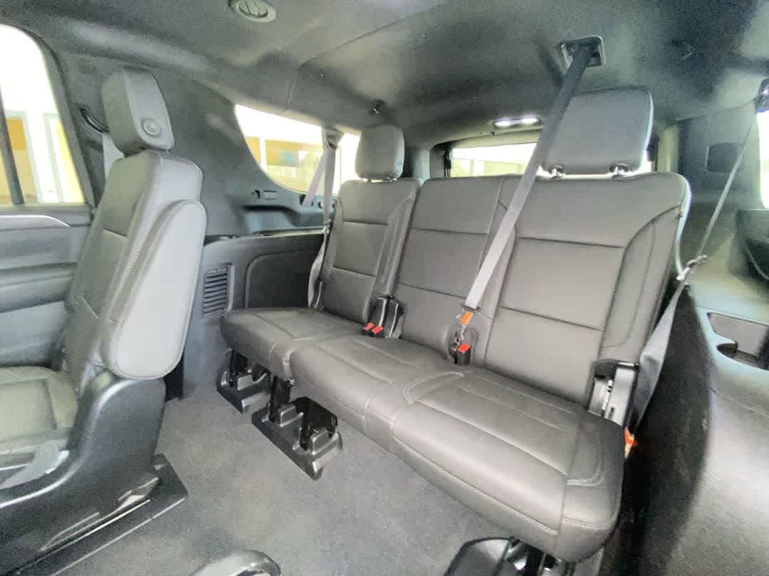 Thumbnail: 2021 Chevrolet Suburban - 24