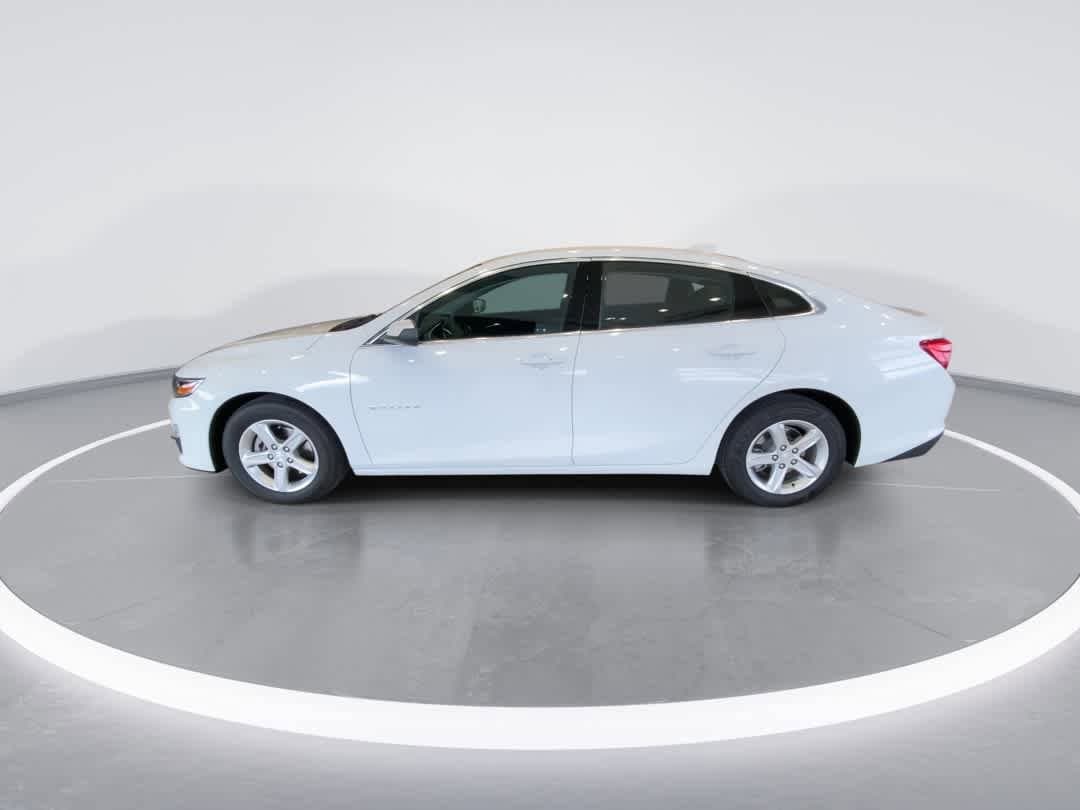 Thumbnail: 2023 Chevrolet Malibu - 5