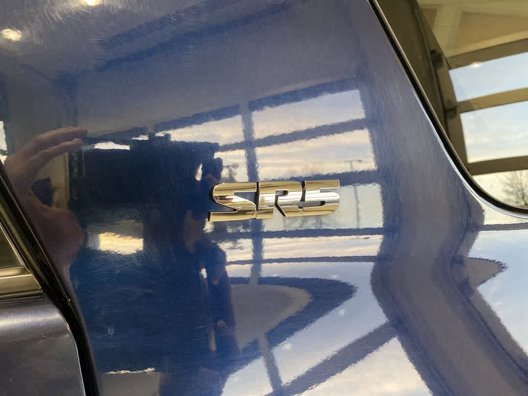 Thumbnail: 2018 Toyota 4Runner - 10