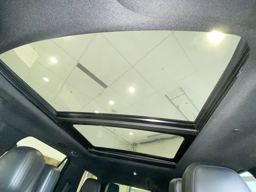 Thumbnail: 2020 Lincoln Navigator - 23