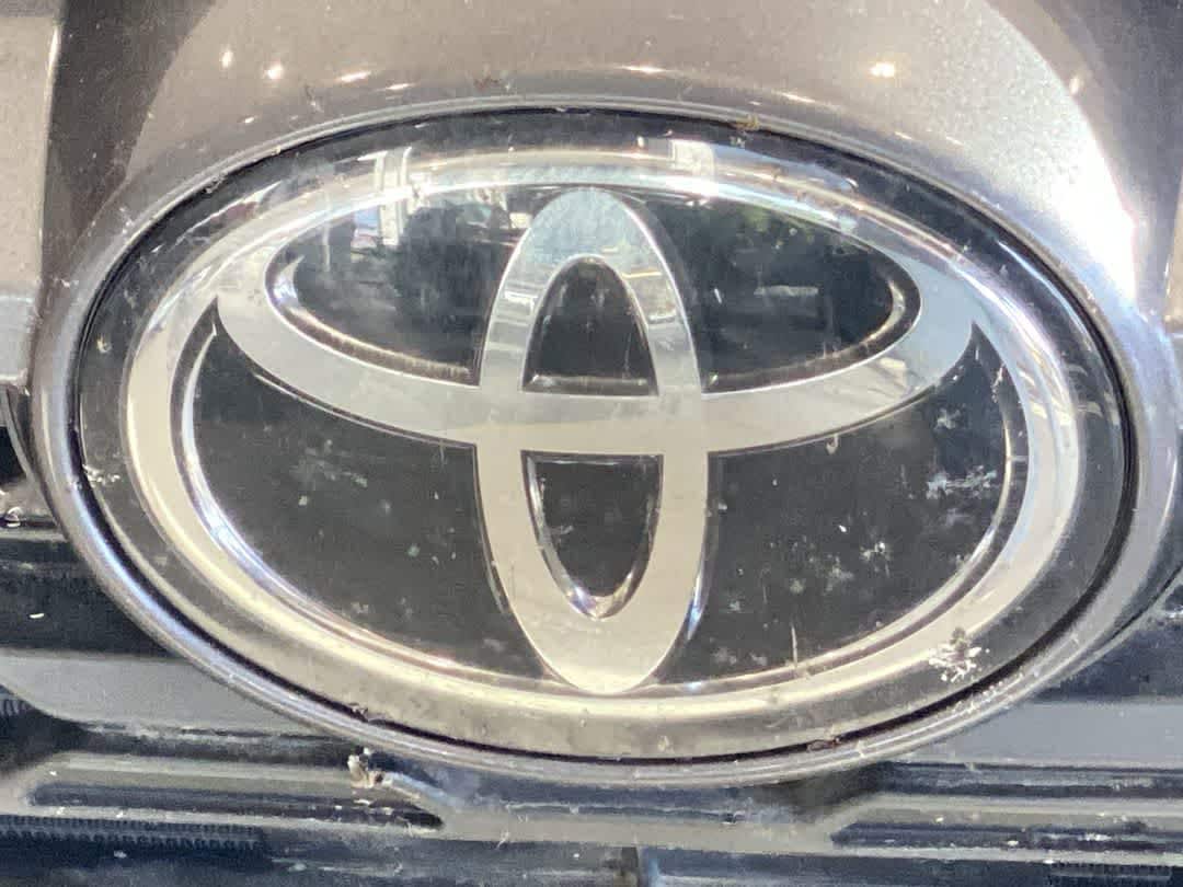 Thumbnail: 2025 Toyota RAV4 - 10