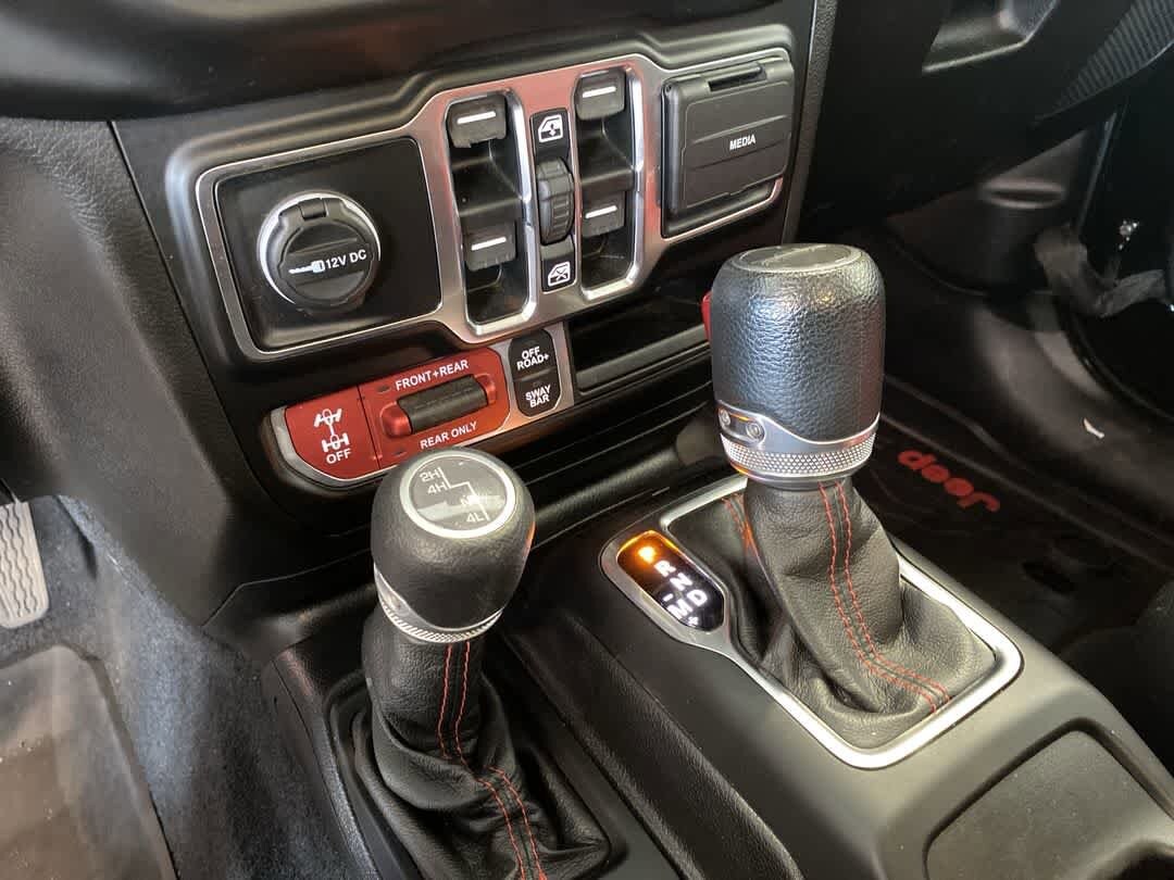 Thumbnail: 2021 Jeep Gladiator - 23