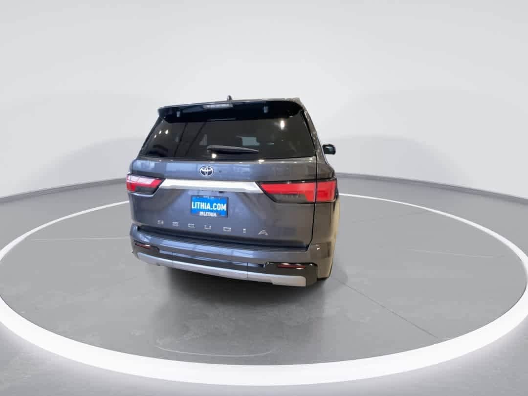 Thumbnail: 2023 Toyota Sequoia - 7