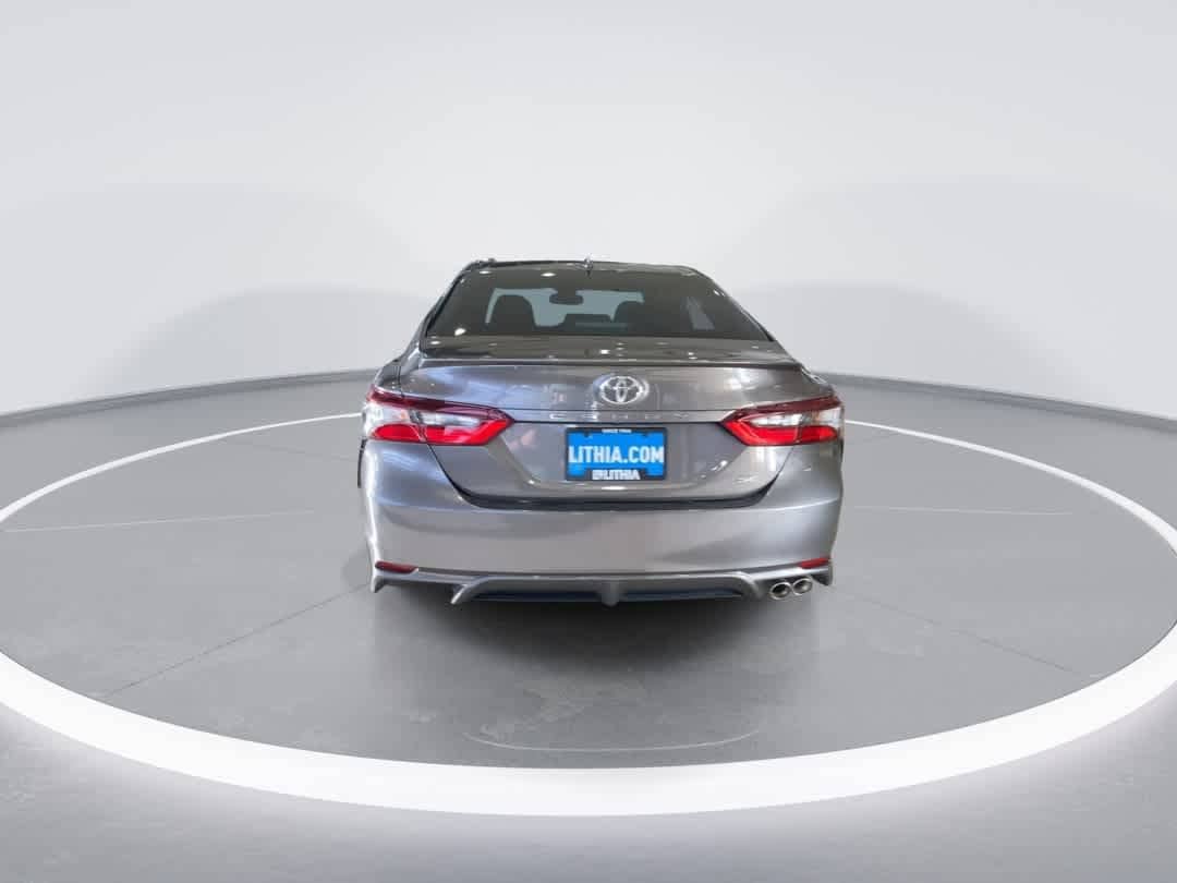 Thumbnail: 2022 Toyota Camry - 7