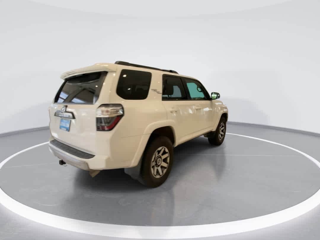 Thumbnail: 2021 Toyota 4Runner - 8