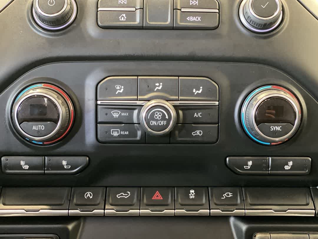 Thumbnail: 2019 Chevrolet Silverado 1500 - 21