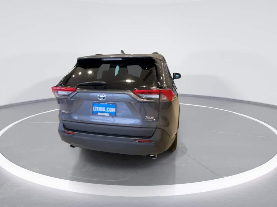 Thumbnail: 2020 Toyota RAV4 - 7