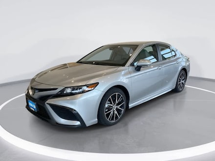 2022 Toyota Camry SE Sedan
