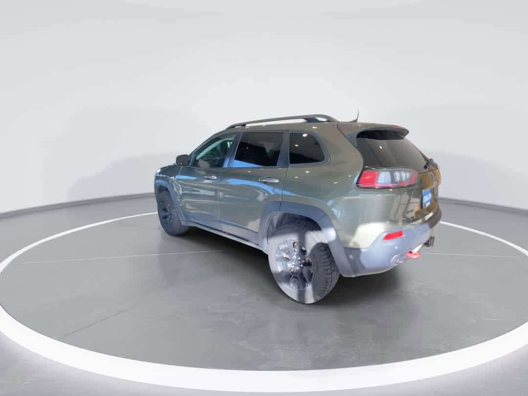 Thumbnail: 2019 Jeep Cherokee - 6