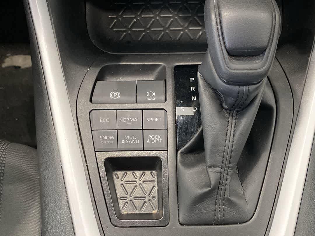 Thumbnail: 2024 Toyota RAV4 - 22