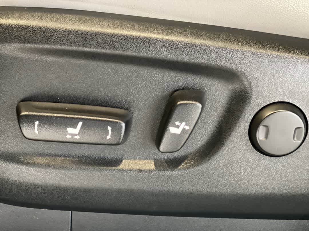 Thumbnail: 2023 Lexus GX - 14