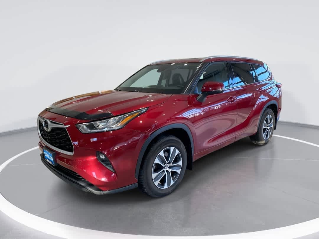 Thumbnail: 2022 Toyota Highlander - 1