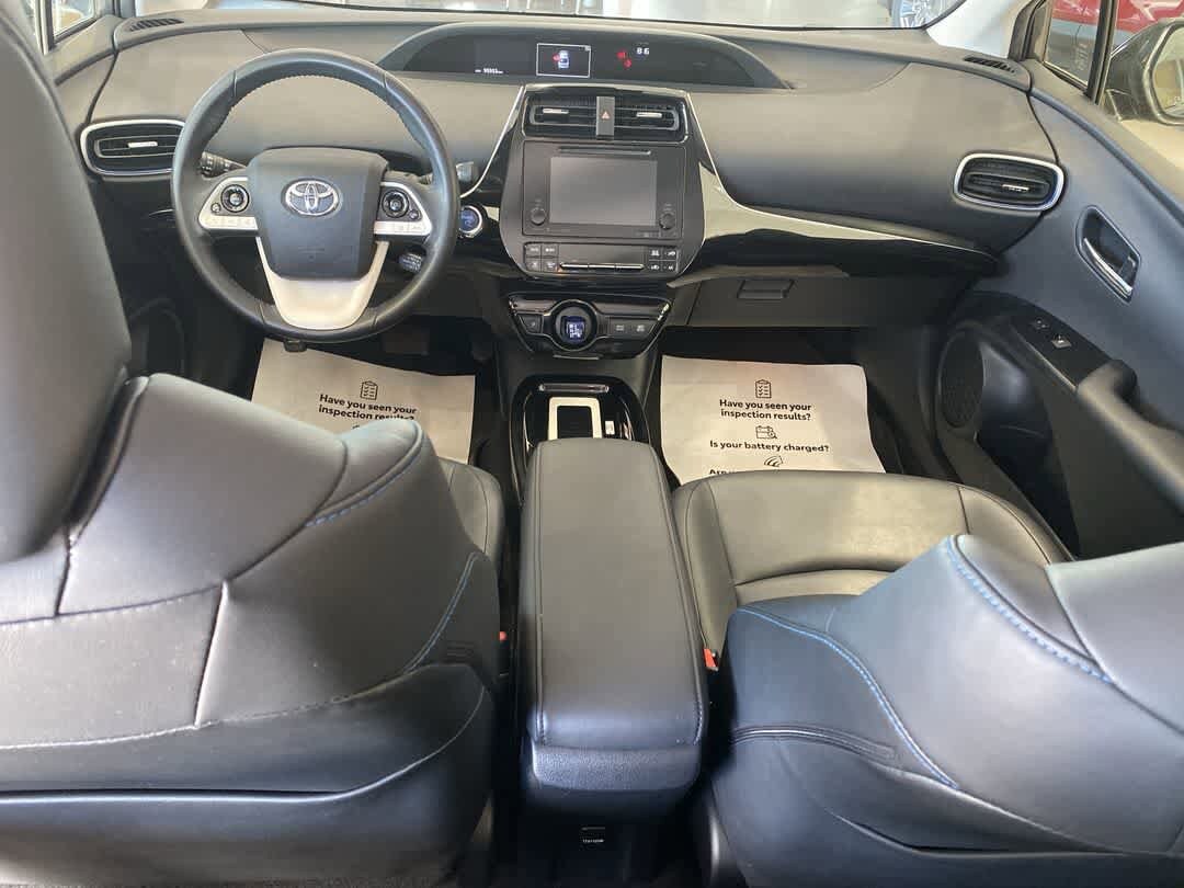 2016 Toyota Prius Three Touring 22