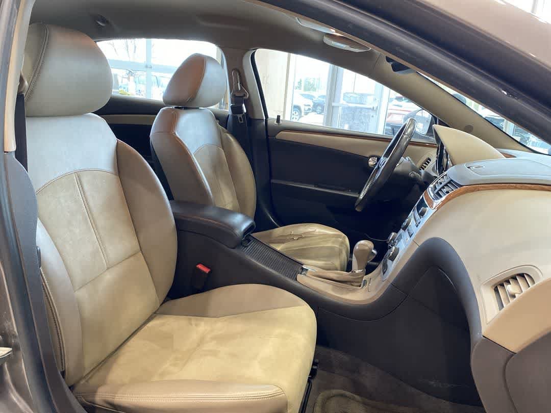 Thumbnail: 2012 Chevrolet Malibu - 22