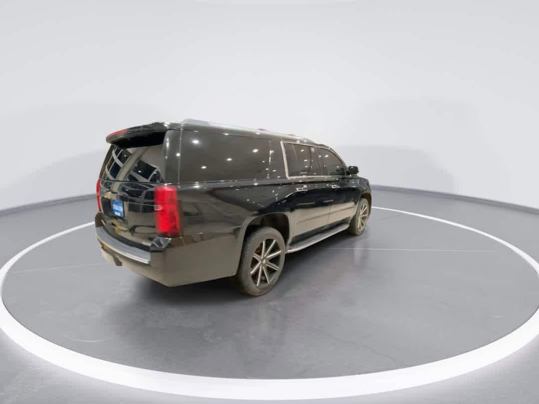 Thumbnail: 2018 Chevrolet Suburban - 8