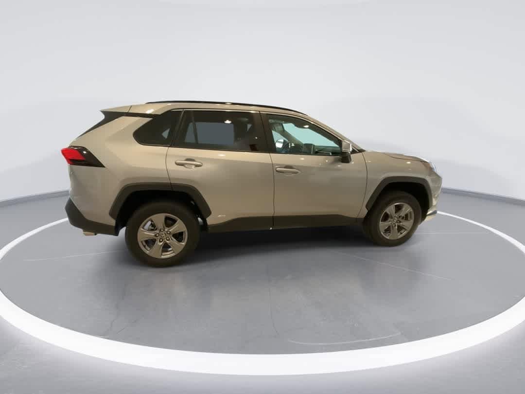 Thumbnail: 2024 Toyota RAV4 - 9