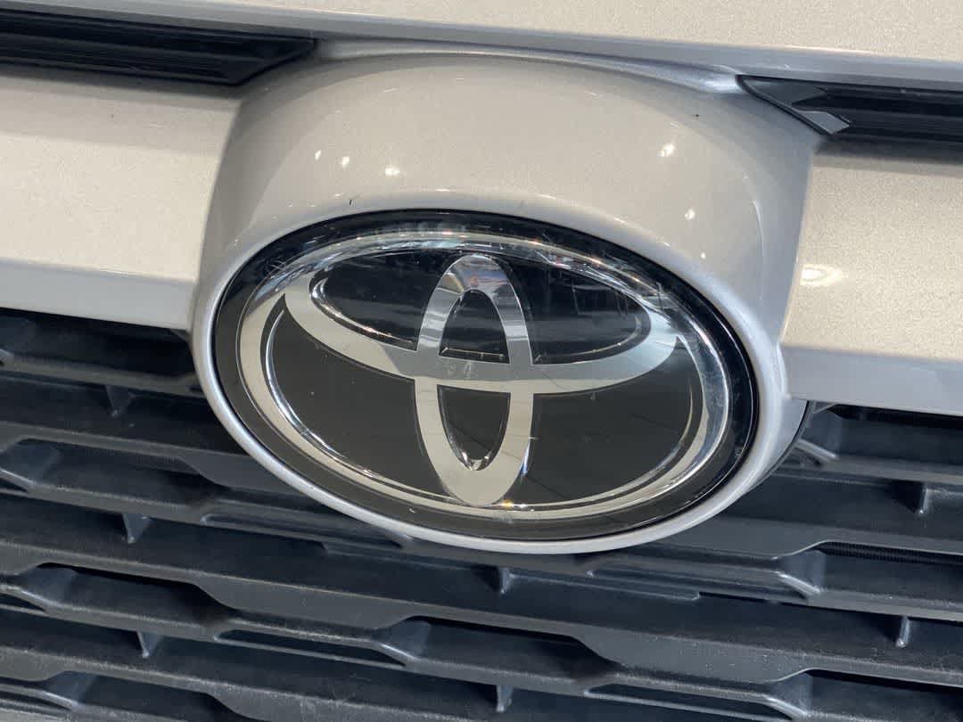 Thumbnail: 2024 Toyota RAV4 - 10
