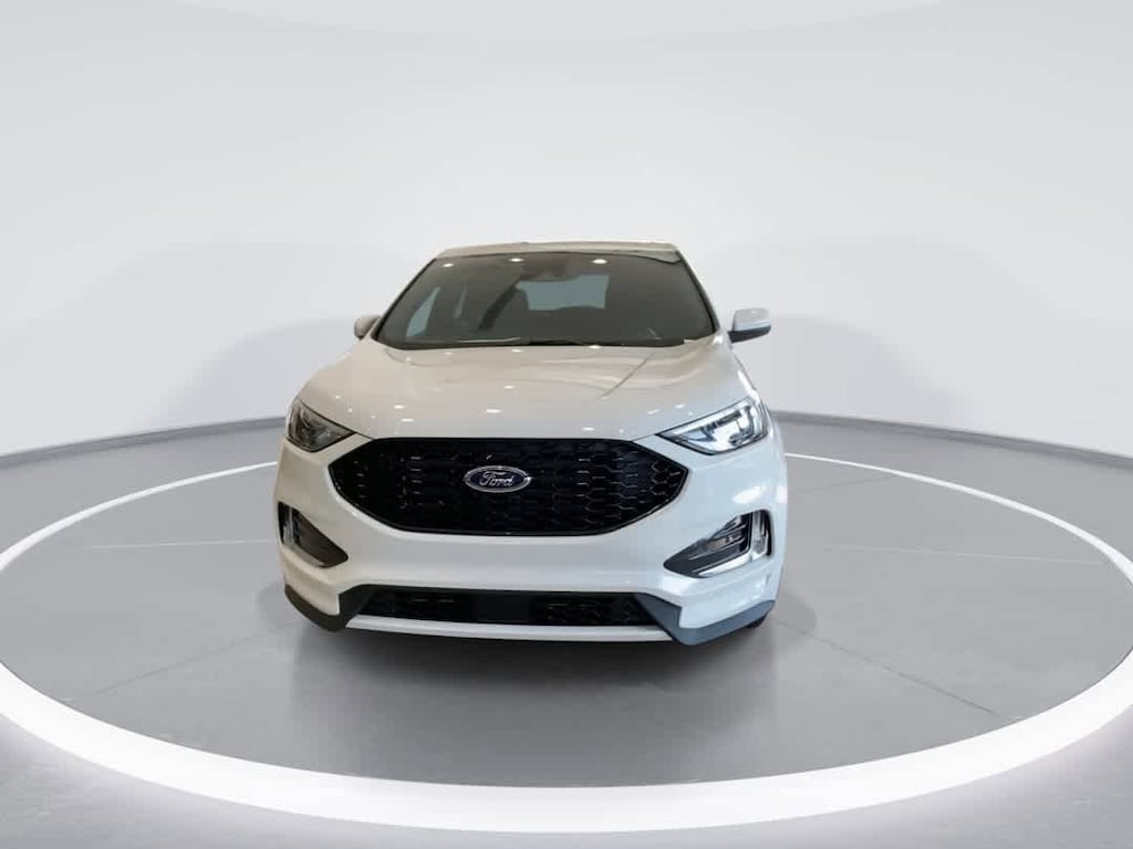 Used 2024 Ford Edge  SUV