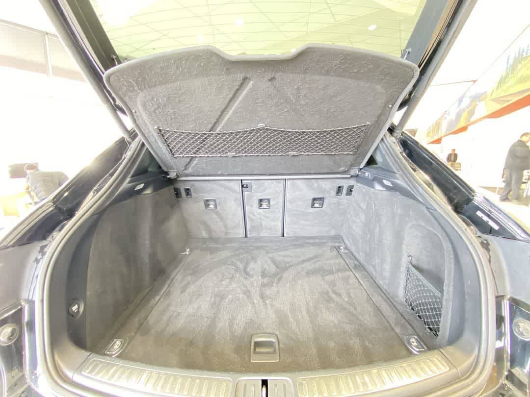 Thumbnail: 2018 Porsche Macan - 24