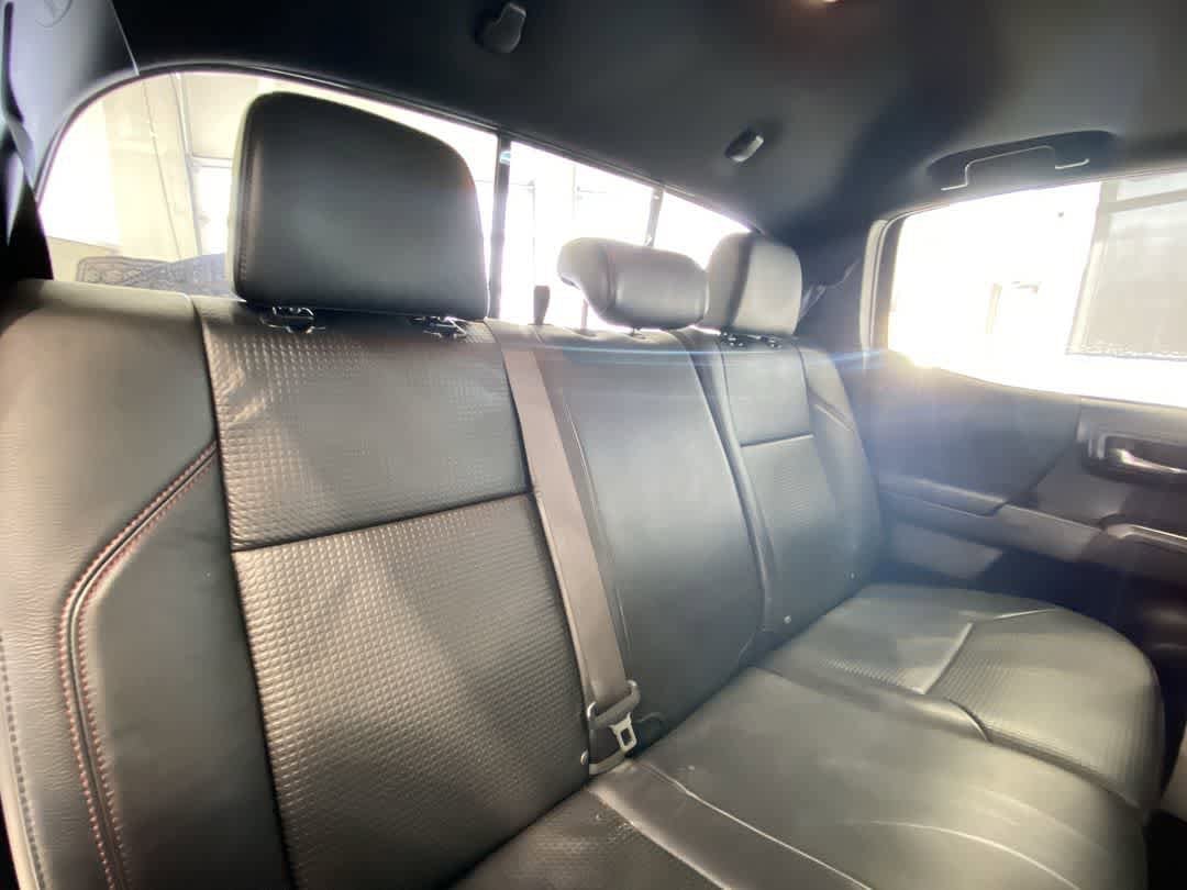 Thumbnail: 2020 Toyota Tacoma - 24