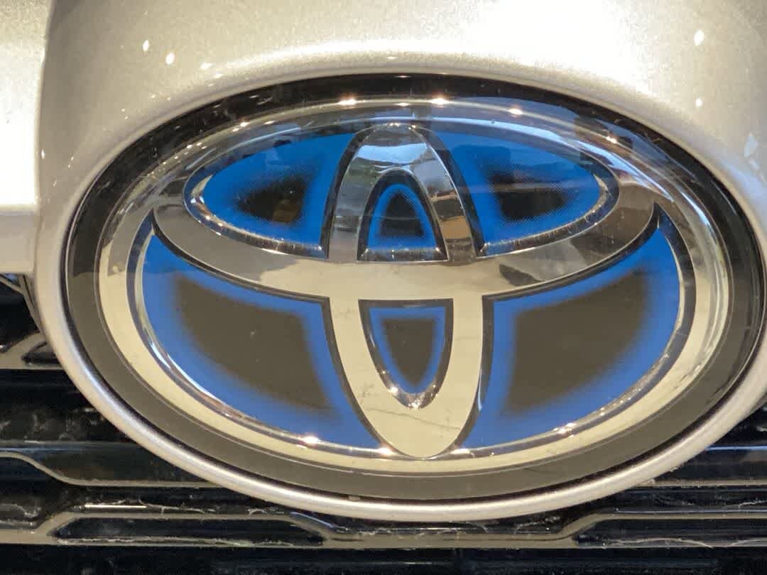 Thumbnail: 2023 Toyota RAV4 - 10