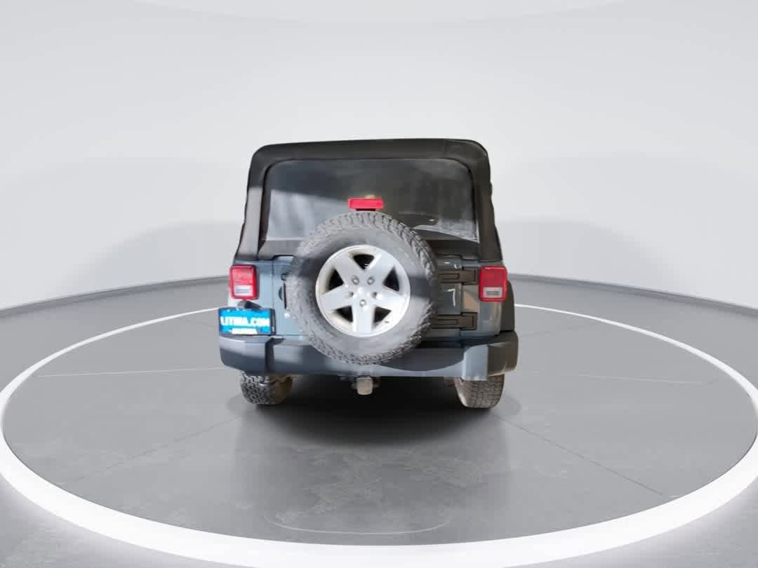 Thumbnail: 2015 Jeep Wrangler - 7