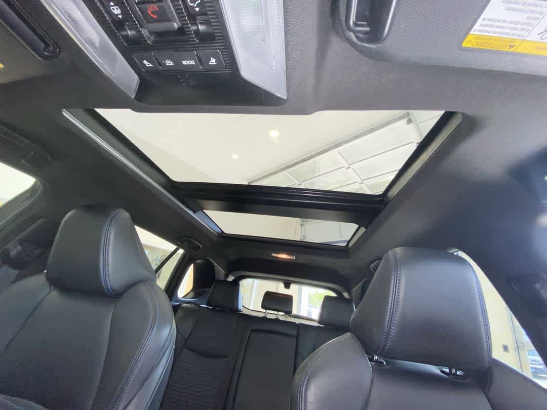 Thumbnail: 2021 Toyota RAV4 - 25
