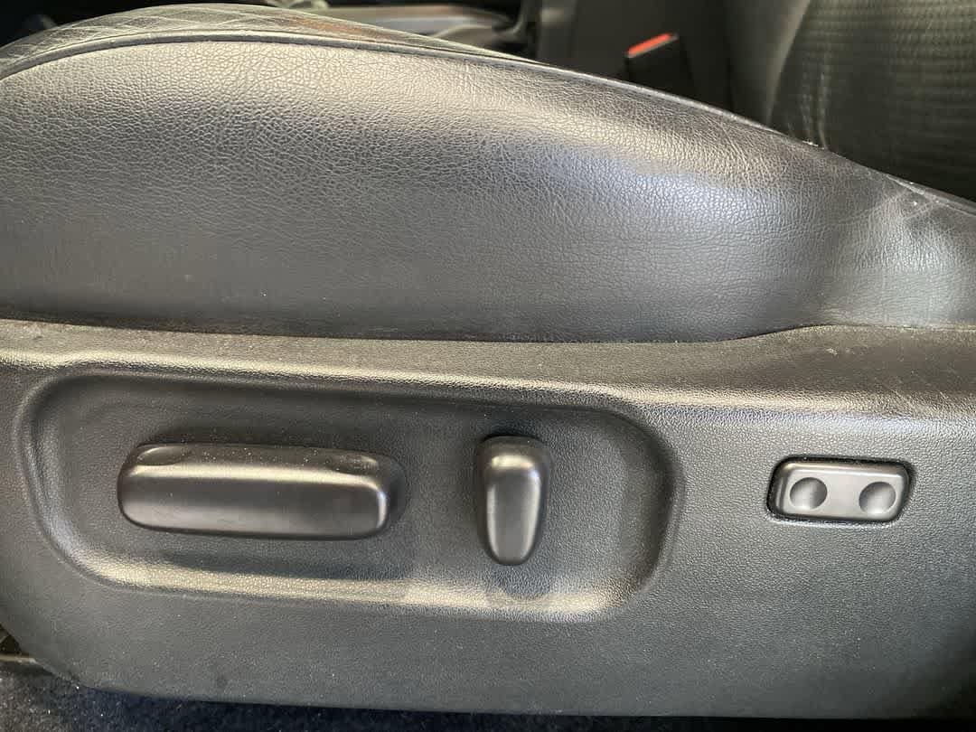 Thumbnail: 2020 Toyota Tacoma - 12