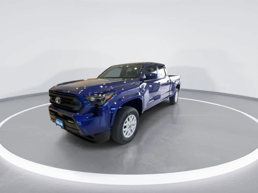 2025 Toyota Tacoma SR5 photo 4