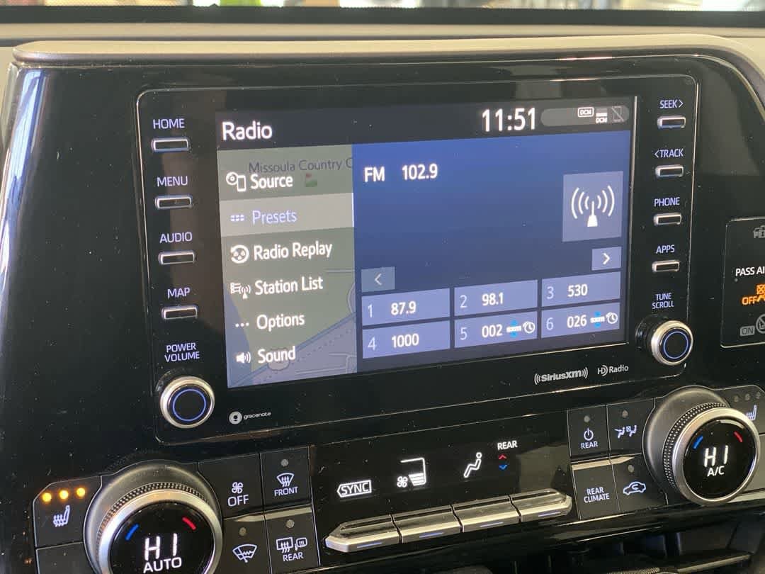 Thumbnail: 2021 Toyota Highlander - 18