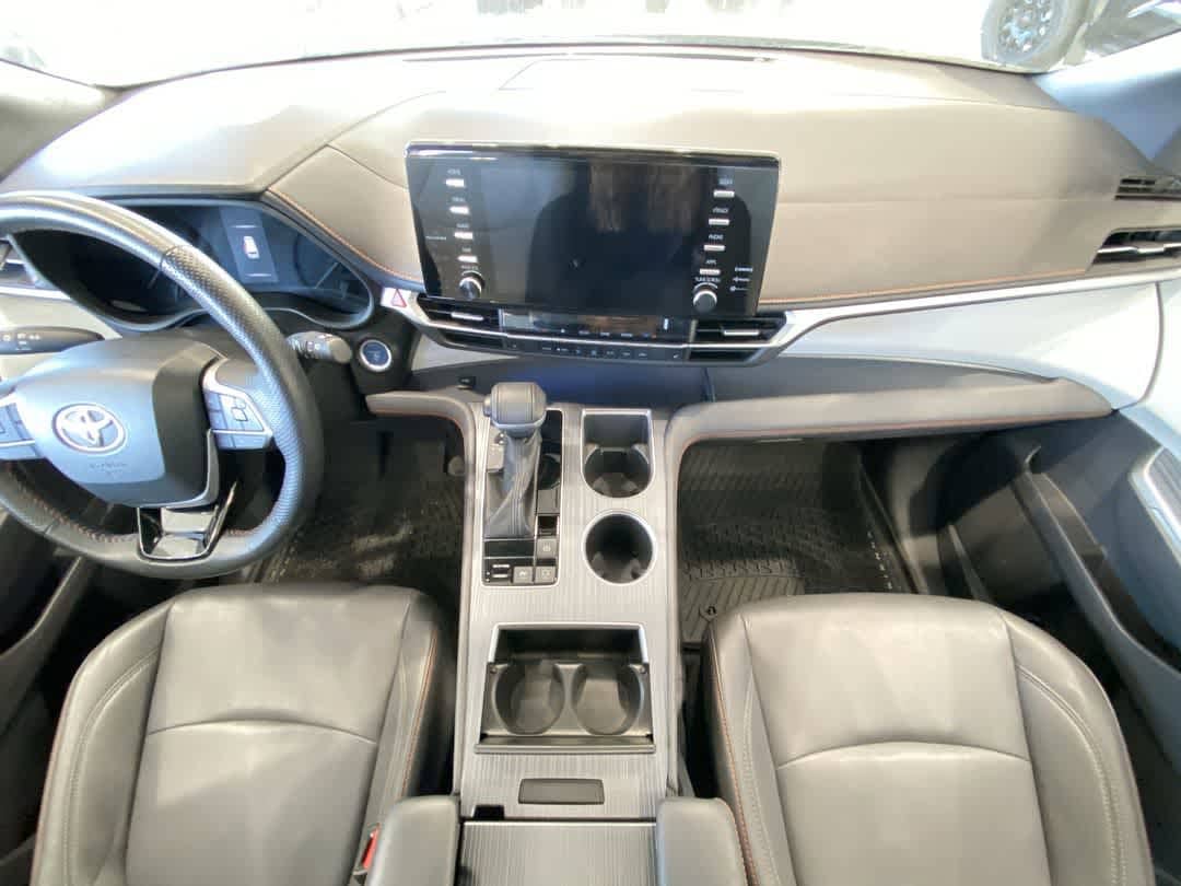 Thumbnail: 2022 Toyota Sienna - 24