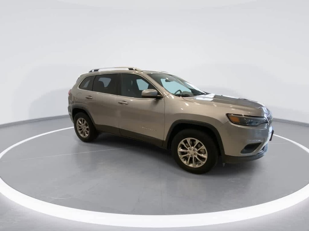 Used 2019 Jeep Cherokee Latitude Plus 4x4 SUV