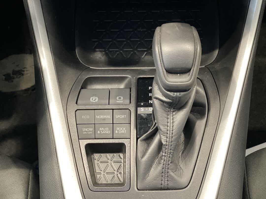 Thumbnail: 2024 Toyota RAV4 - 22