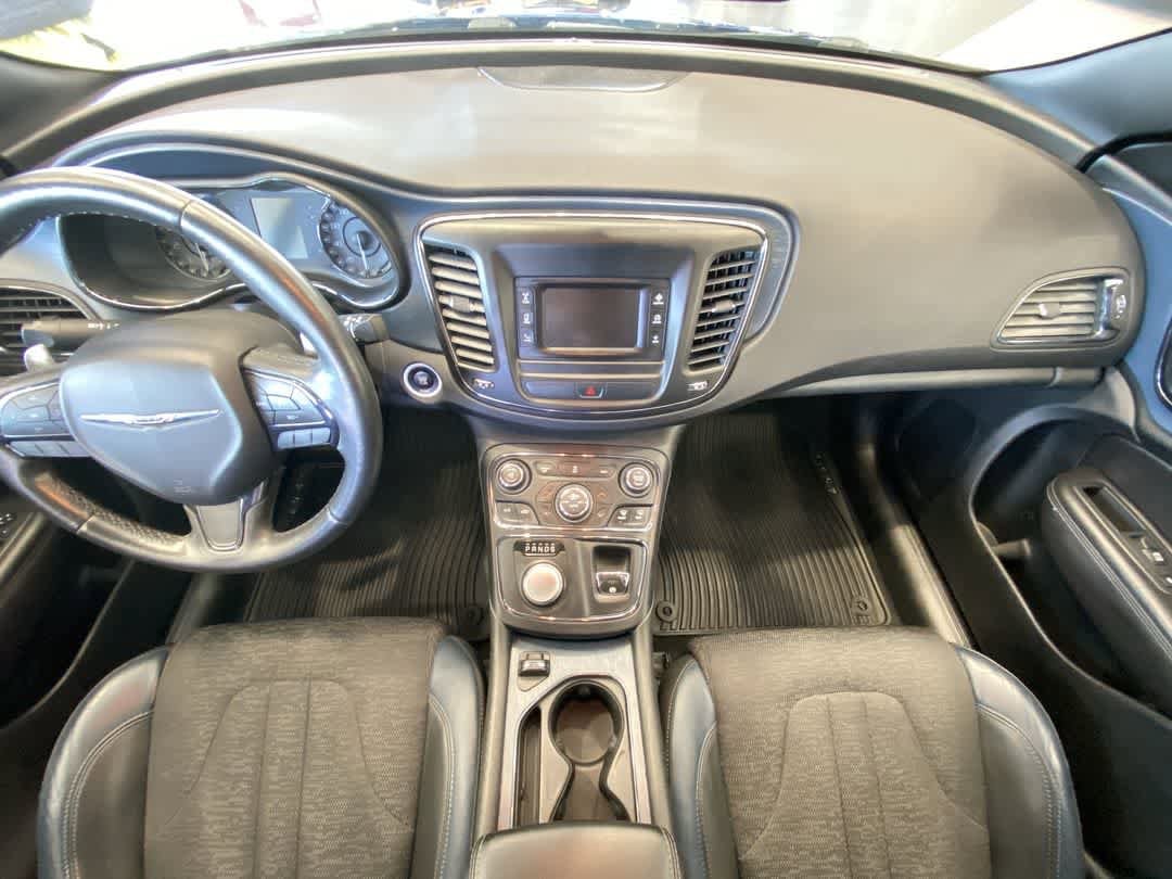 Thumbnail: 2015 Chrysler 200 - 23