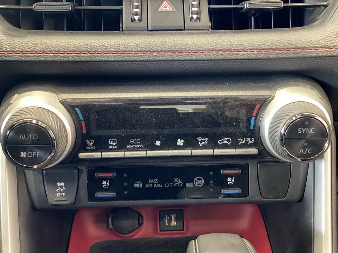 Thumbnail: 2024 Toyota RAV4 - 21