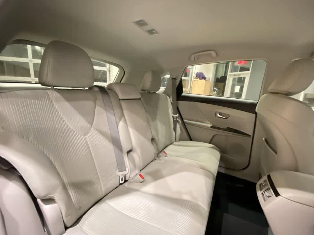 Thumbnail: 2015 Toyota Venza - 23