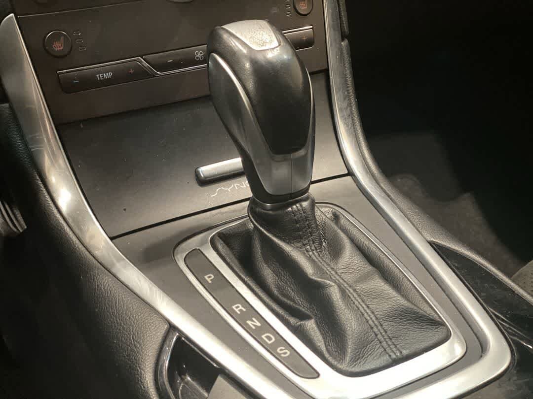 Thumbnail: 2017 Ford Edge - 21