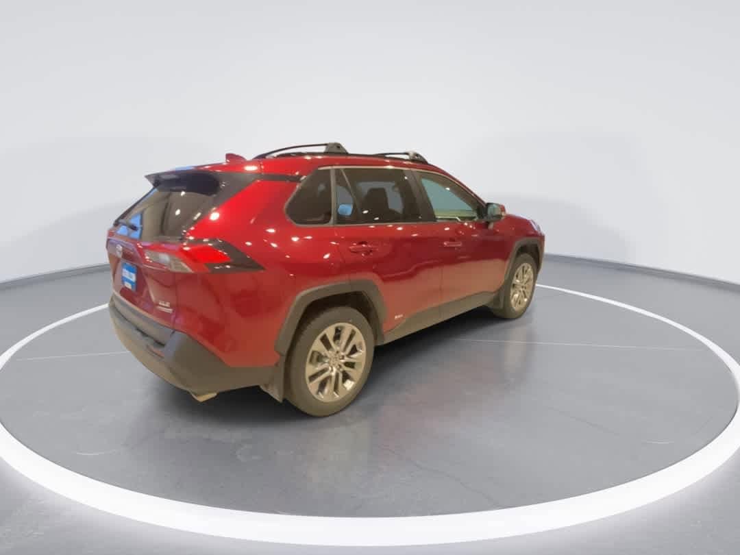 Thumbnail: 2023 Toyota RAV4 - 8