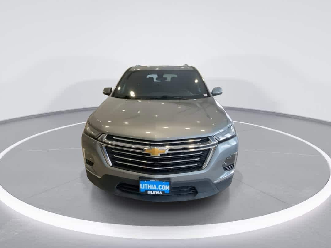 Thumbnail: 2023 Chevrolet Traverse - 3