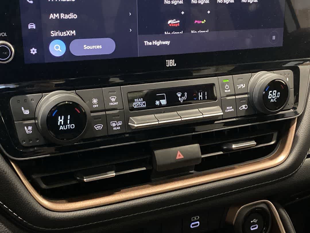 Thumbnail: 2024 Toyota Grand Highlander - 18