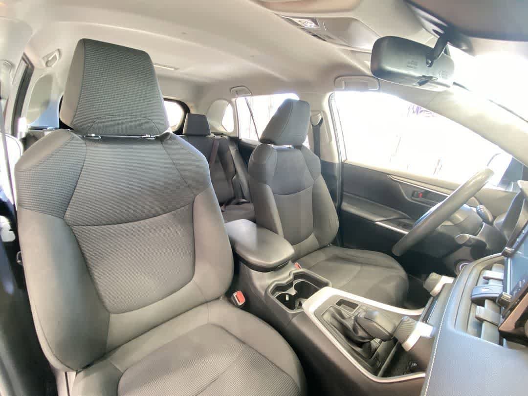 Thumbnail: 2019 Toyota RAV4 - 26