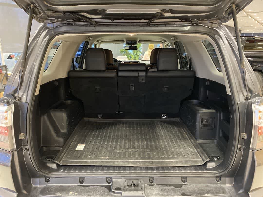 Thumbnail: 2019 Toyota 4Runner - 22