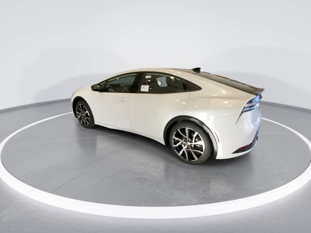 Thumbnail: 2026 Toyota Prius - 6