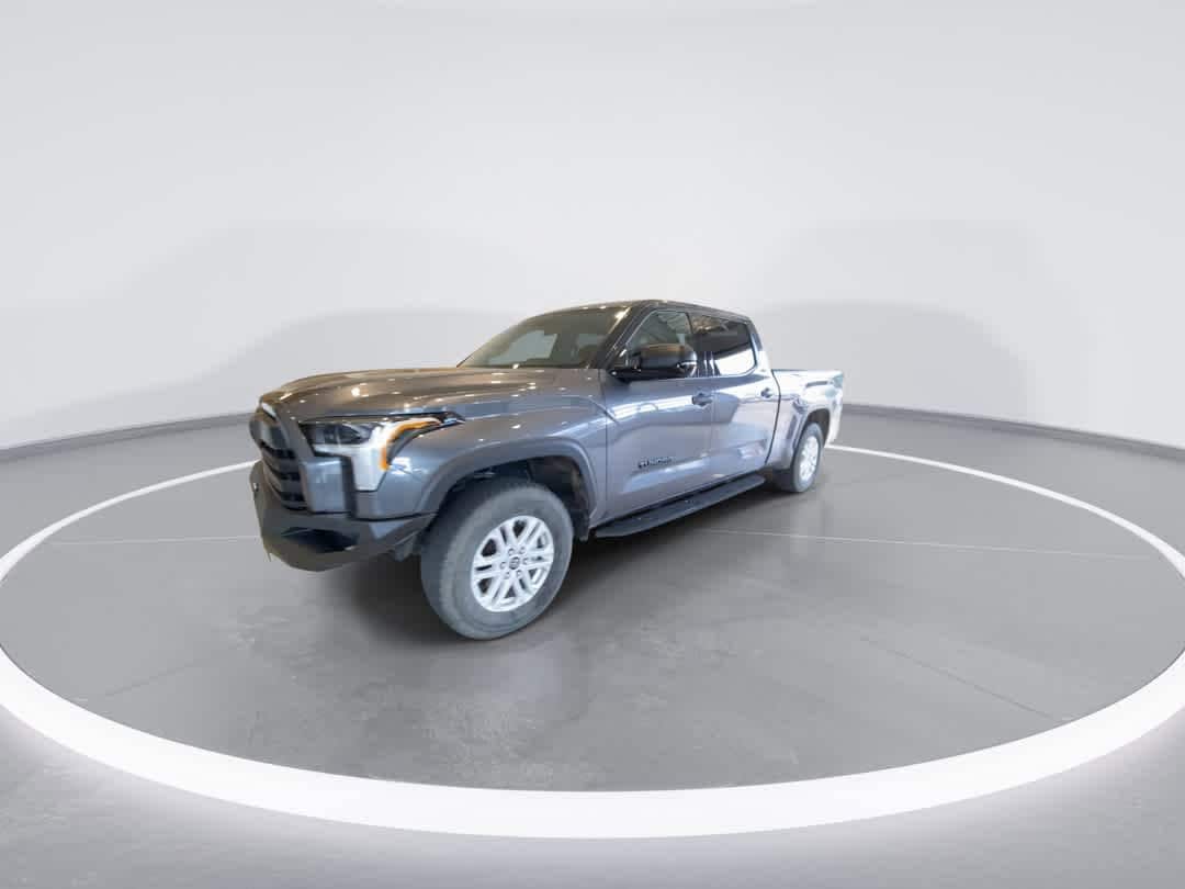 Thumbnail: 2023 Toyota Tundra - 3