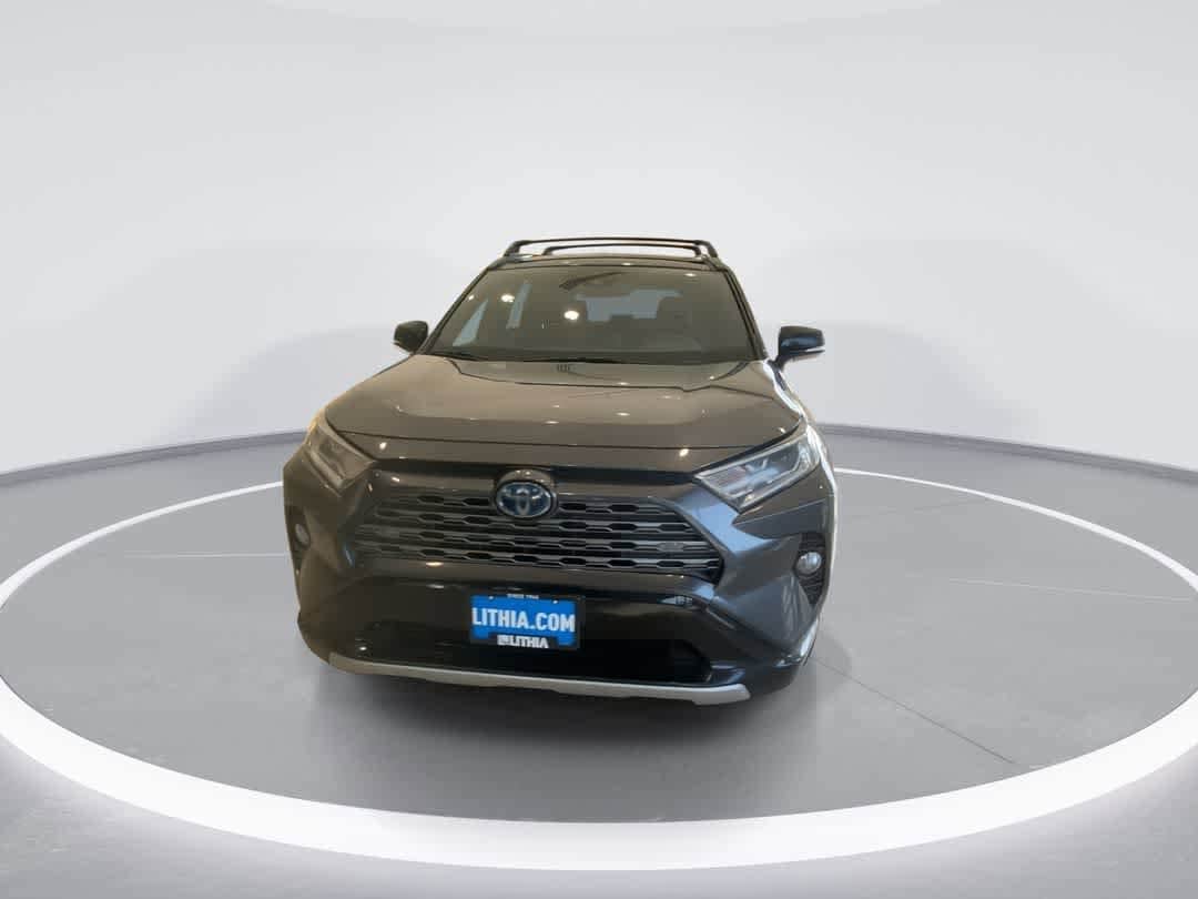 Thumbnail: 2020 Toyota RAV4 - 3
