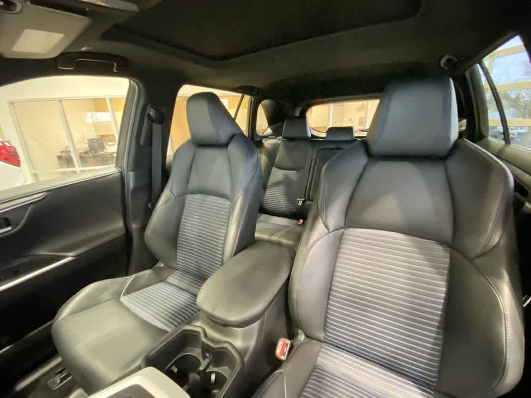 Thumbnail: 2024 Toyota RAV4 - 14