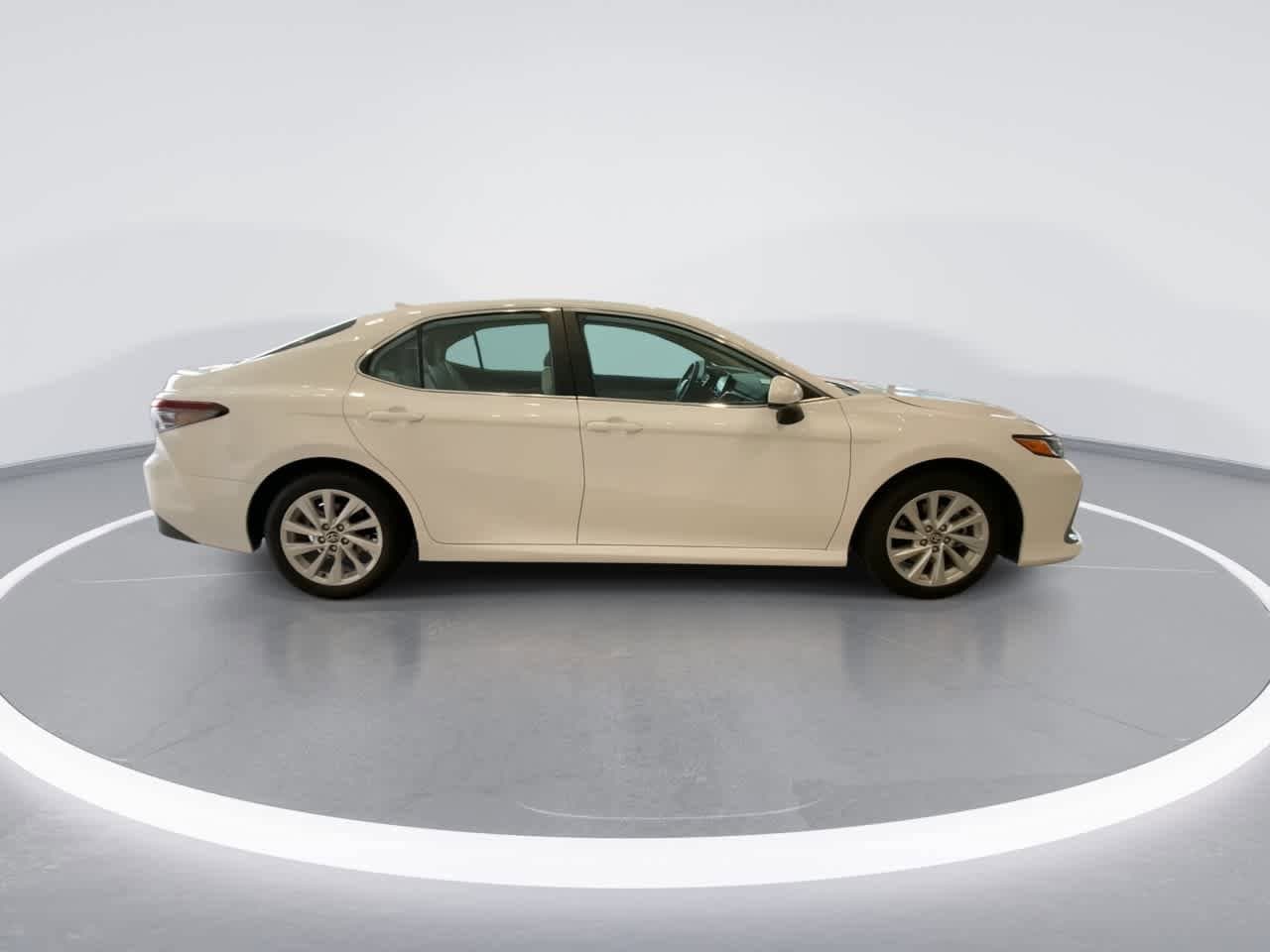 Thumbnail: 2024 Toyota Camry - 9